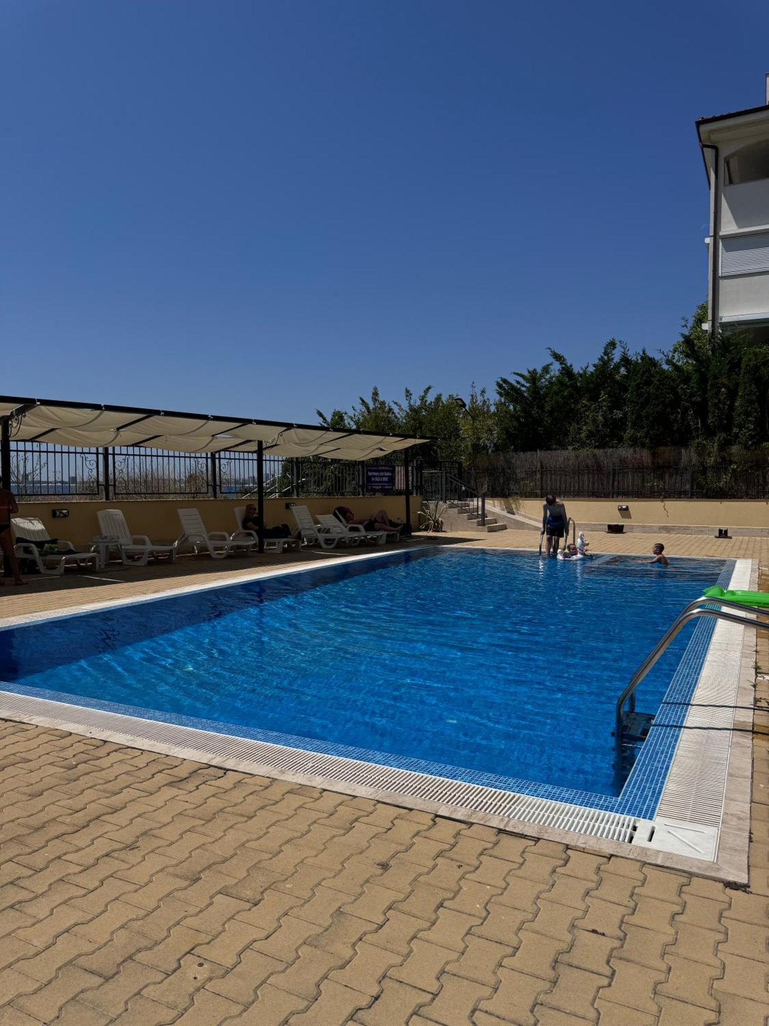 Horizon Apartament Gut Sveti Vlas Buitenkant foto